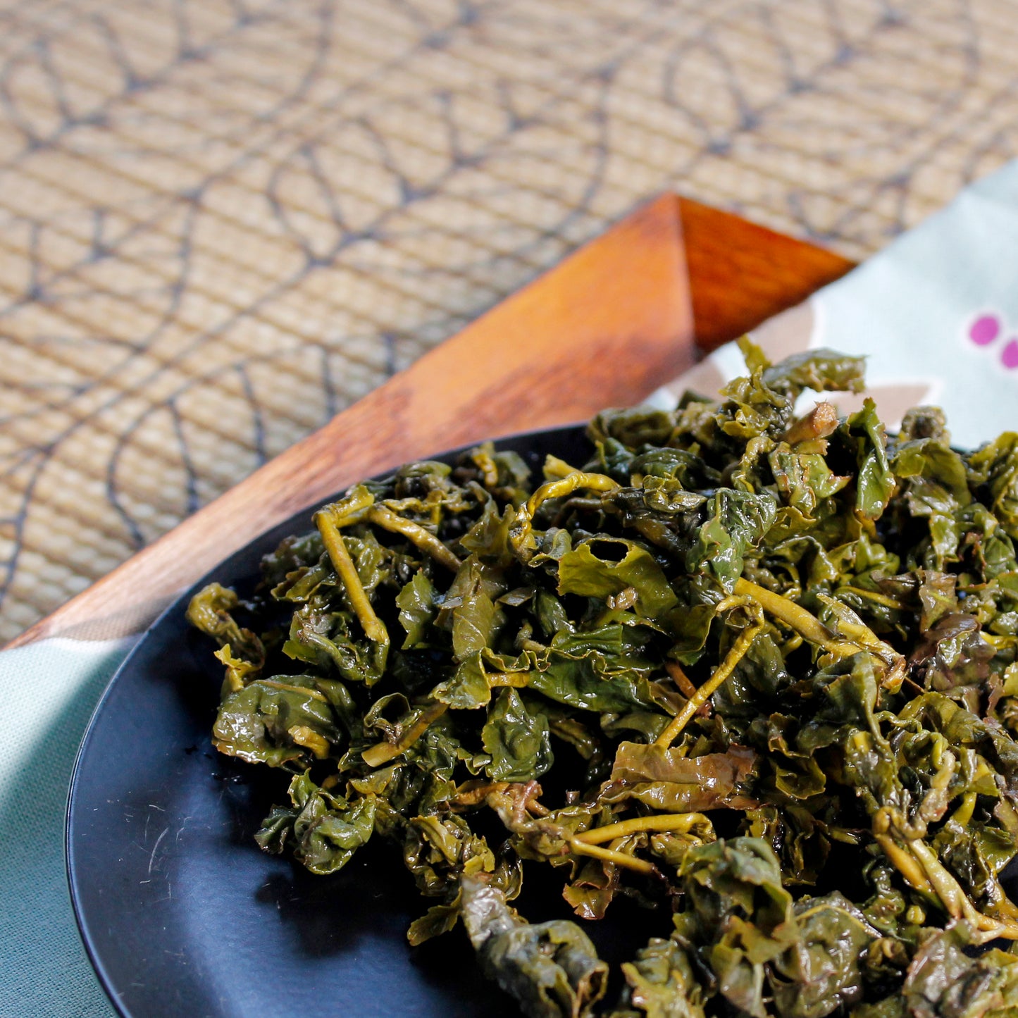 Golden Buds Milk Oolong: Jin Xuan - wet leaves