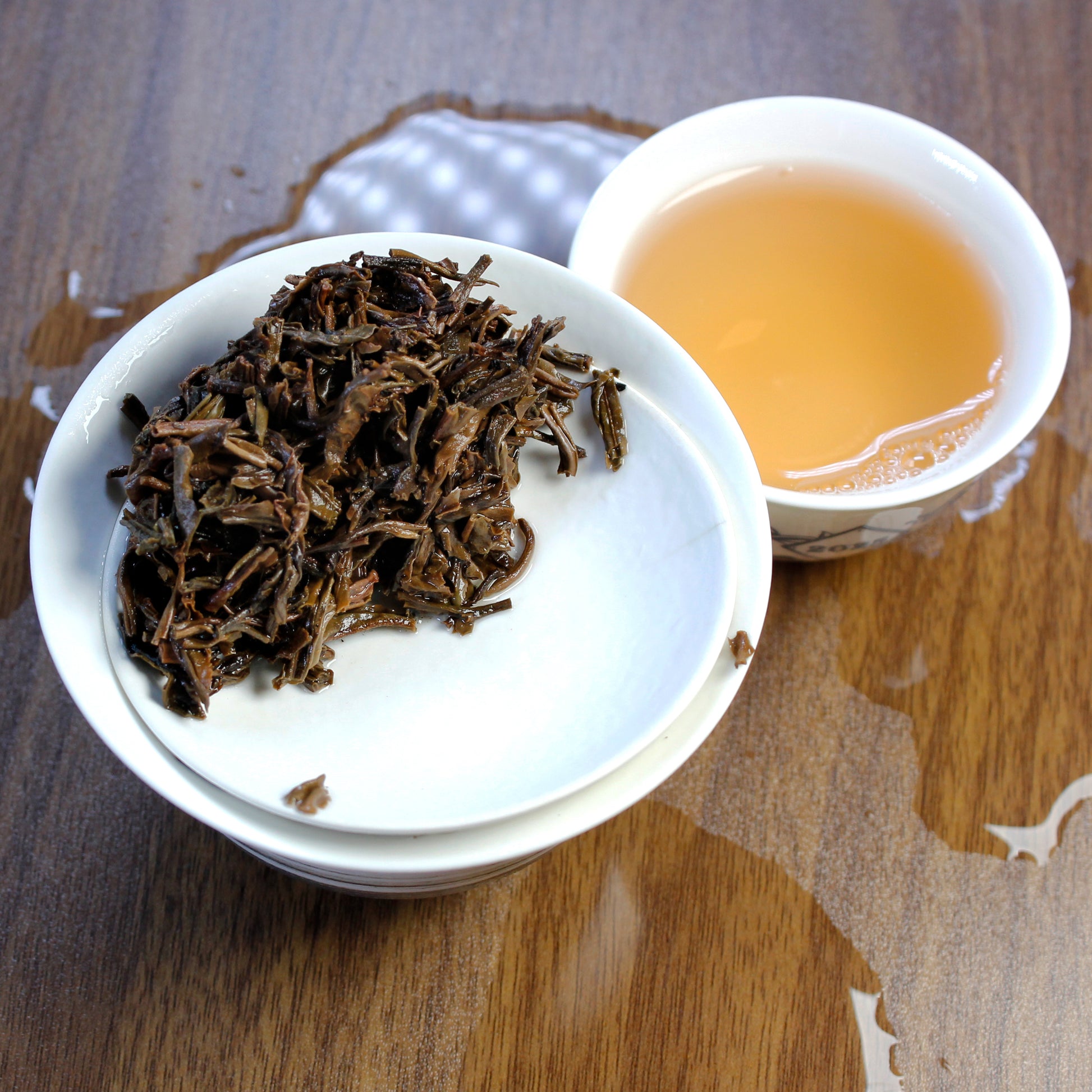 Morning Call: Sheng Pu-Erh Bingcha 2013 - wet leaves