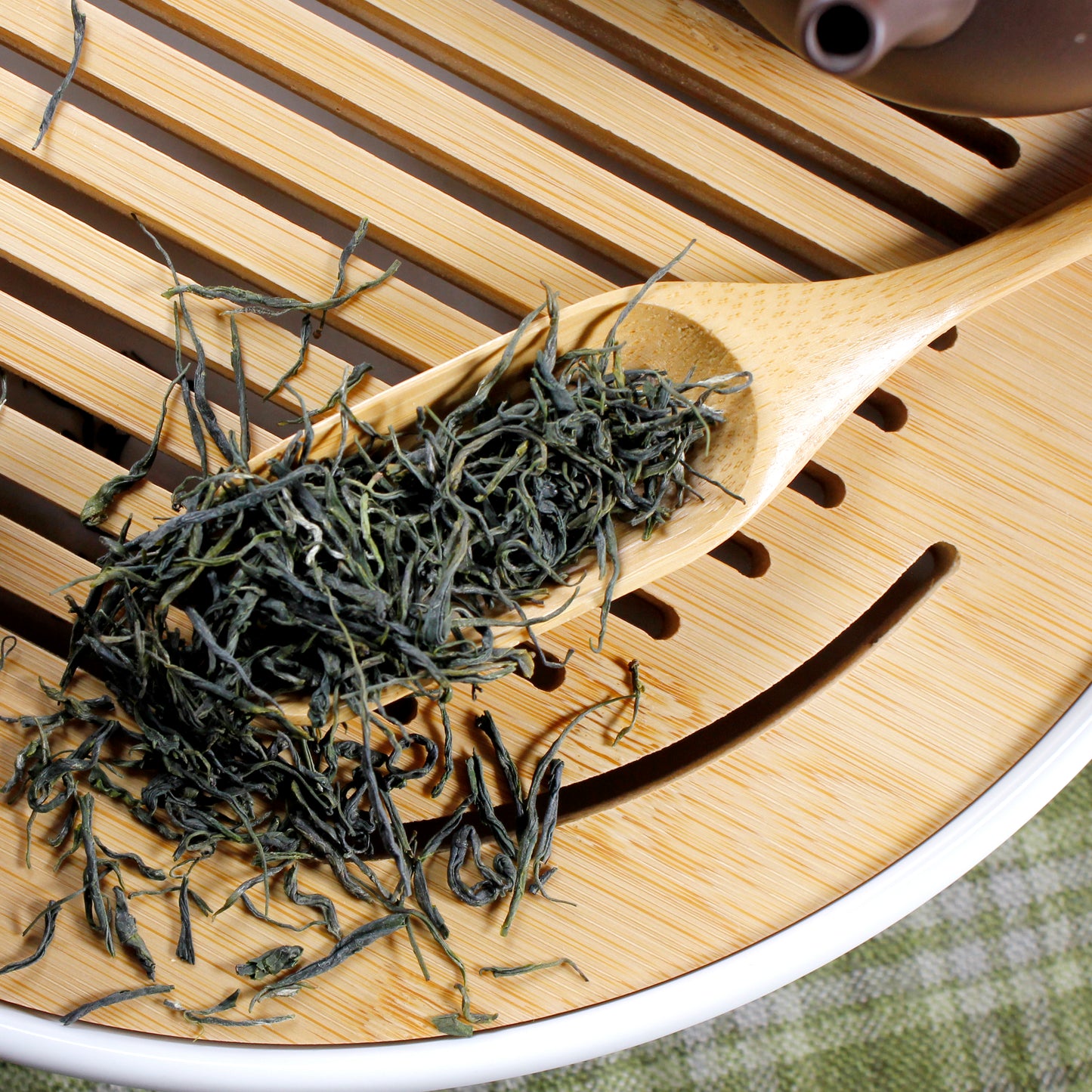 Pine Needle Green - loose