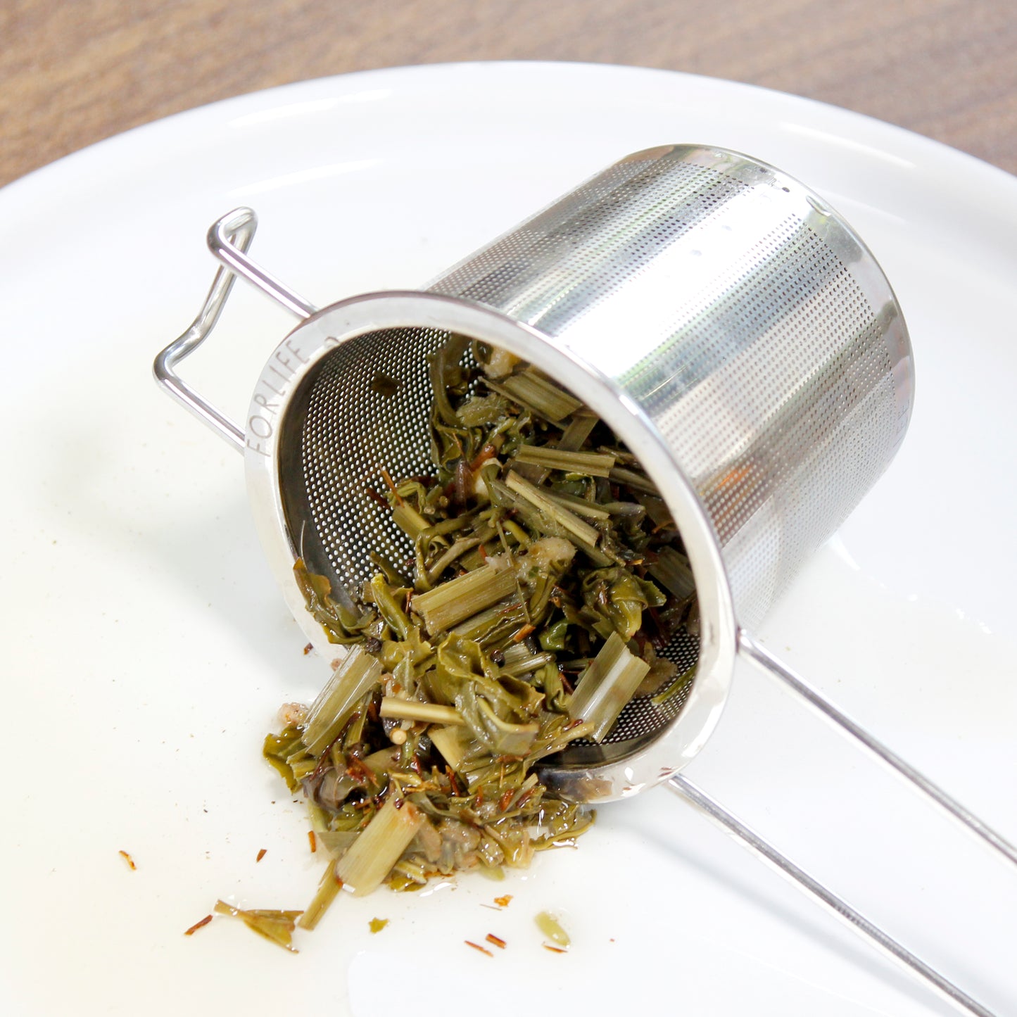 FORLIFE Tea Strainer with Dish Set
