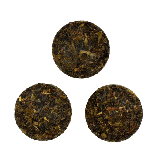 Lincang Half Dollar: 2011 Sheng Pu-Erh