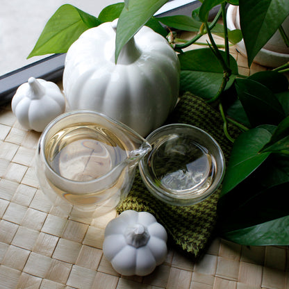 Moonlight White: Yue Guang Bai
