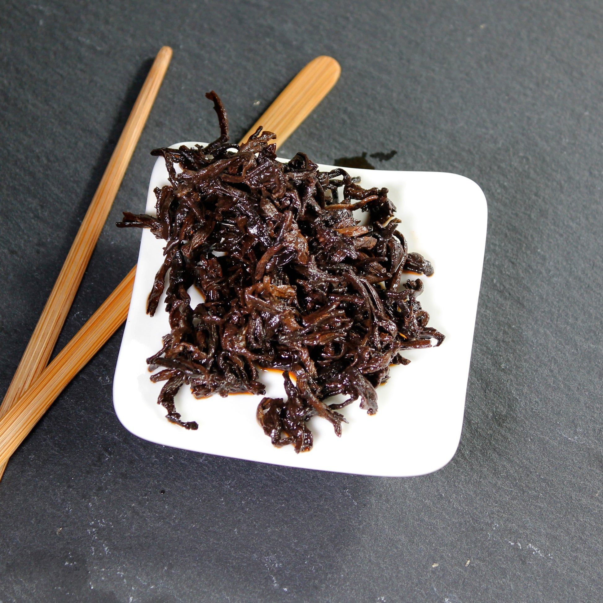 Shu Pu-Erh Looseleaf - wet leaves