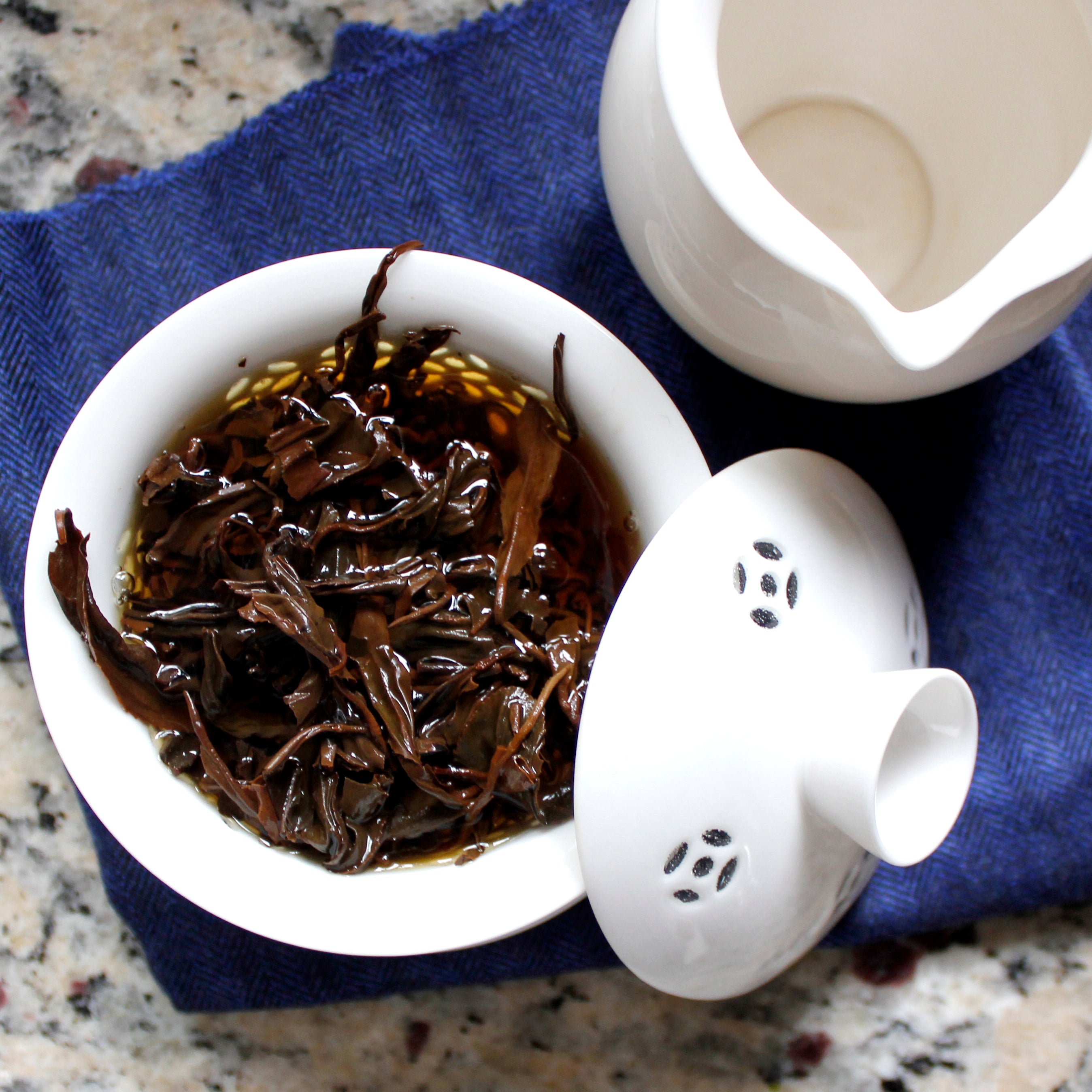 Yunnan: Purple Twists - steeping